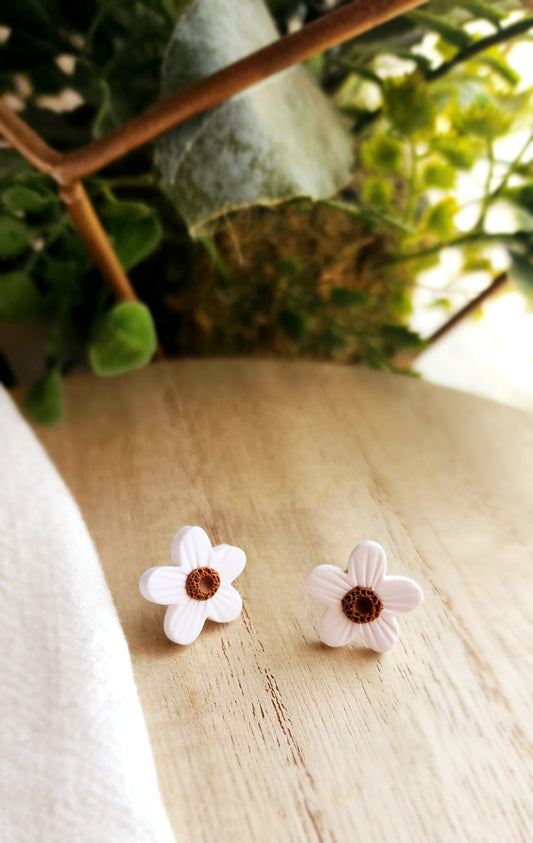 Daisy Studs